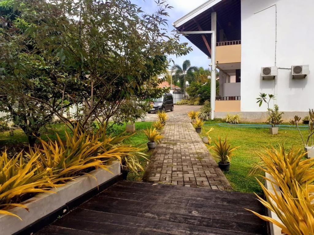 Sunrise Palace Negombo Eksteriør billede