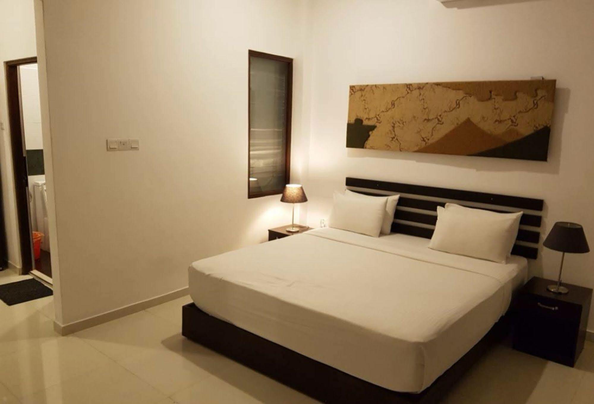 Sunrise Palace Negombo Eksteriør billede